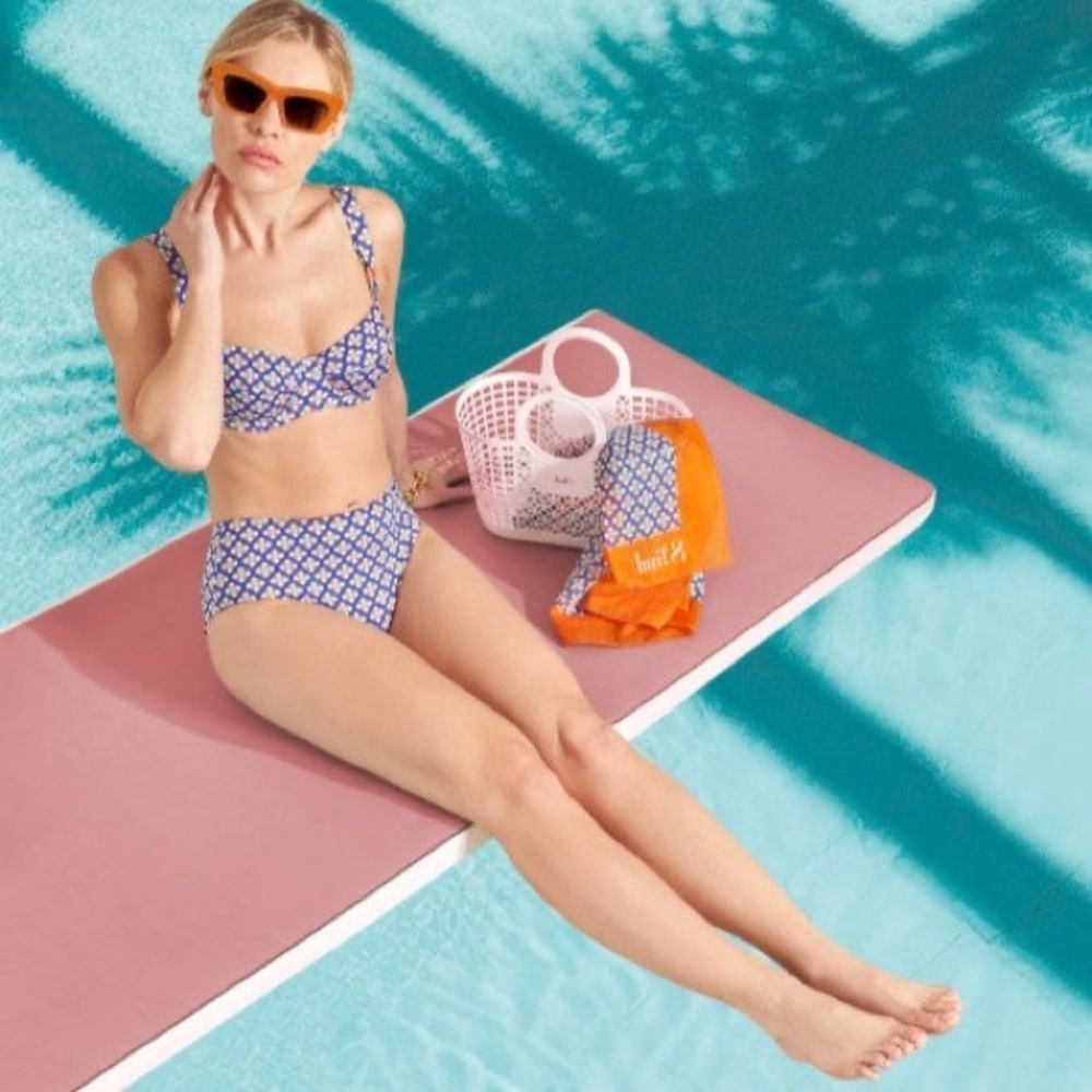 NWT HUIT - DIVE IN - BALCONETTE
$115.00 ( active ) 38C